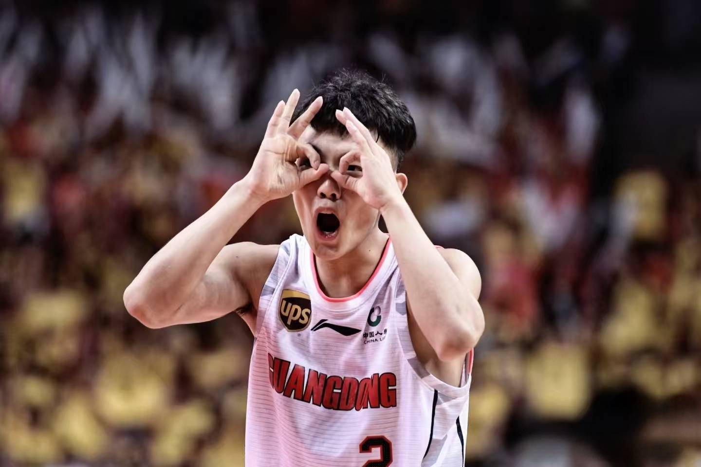 今晚山东泰山队长鼓劲——CBA季后赛节点到来；质疑声仍在；年轻球员得到机会