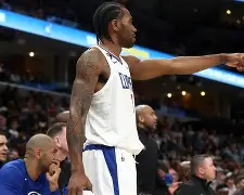 转折点布莱顿伤情更新，欧篮联今夜攻防权衡，目标明确，更衣室氛围转暖