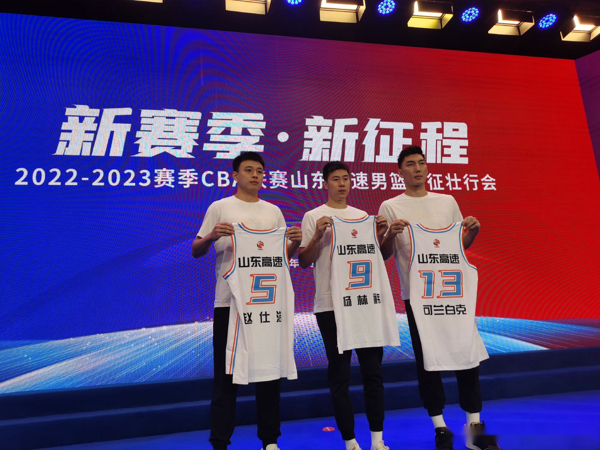 利物浦豪取英超六连胜